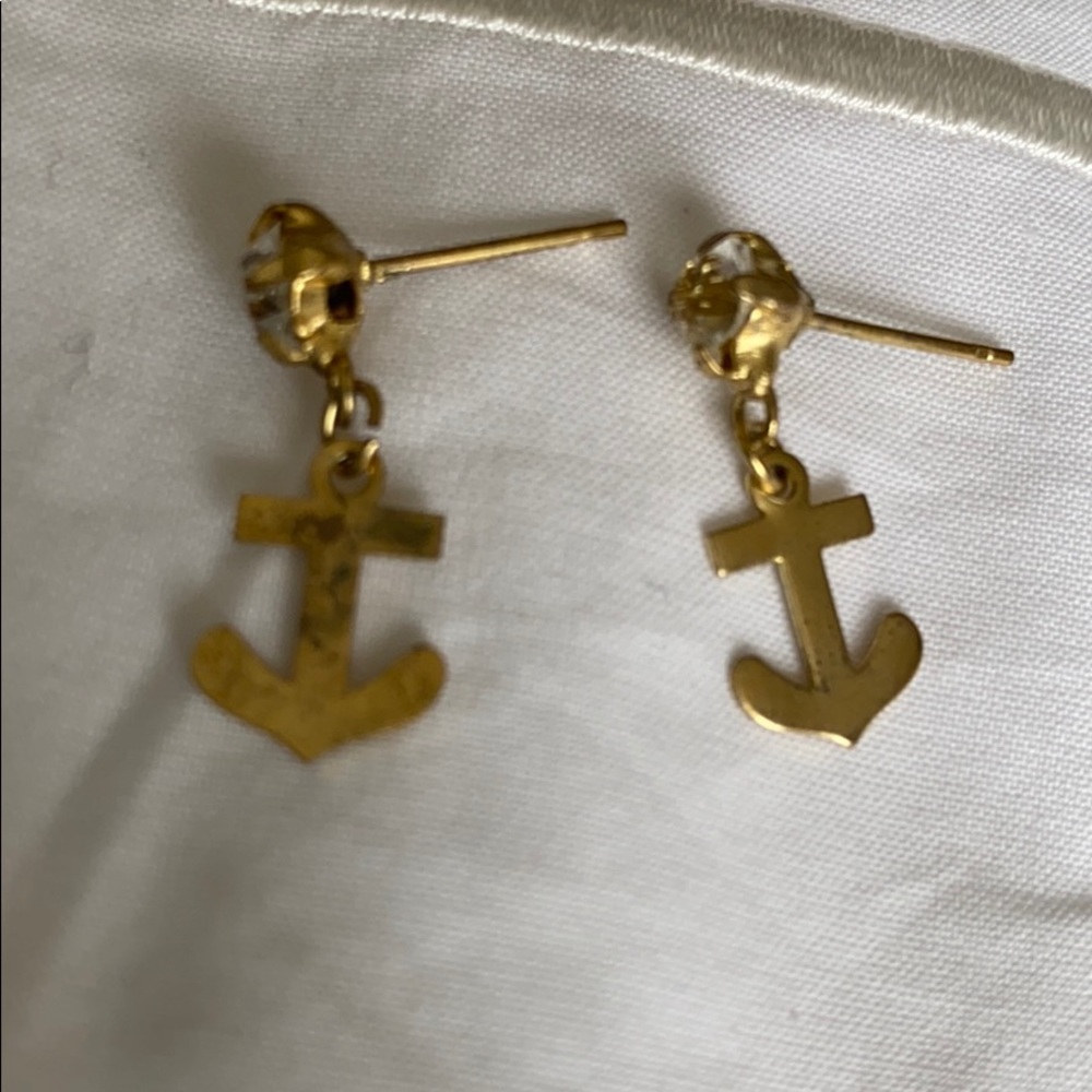 Post earring